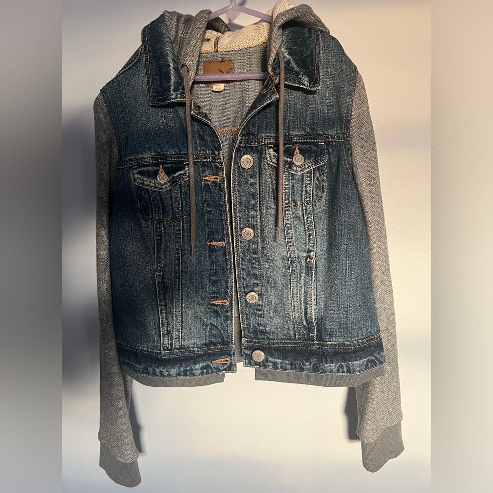 American Eagle Outfitters Blue Jean Jacket with Gray Sleeves